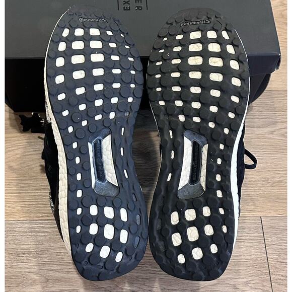 ADIDAS Ultra Boost 1.0 SNS X Social Status Men's Size 8 BY2911 Original Box EUC - Picture 6 of 16